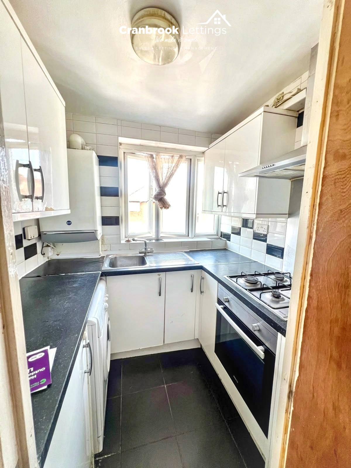 Flat Gaysham Avenue in London