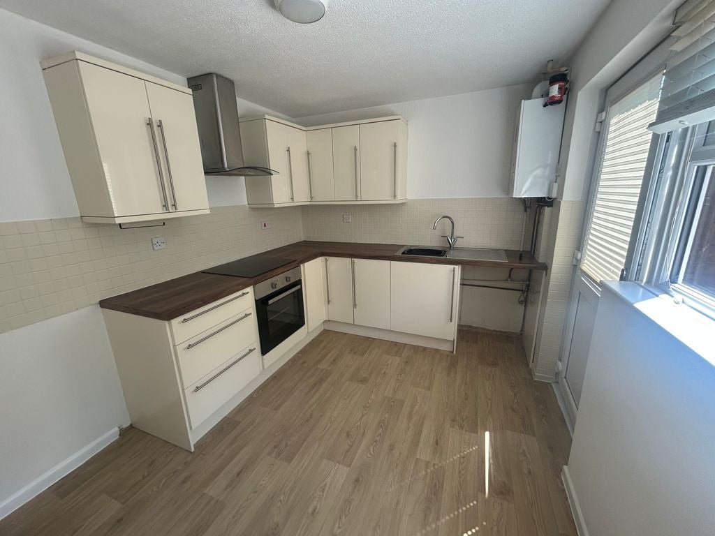 House Rangeworthy Close in Redditch
