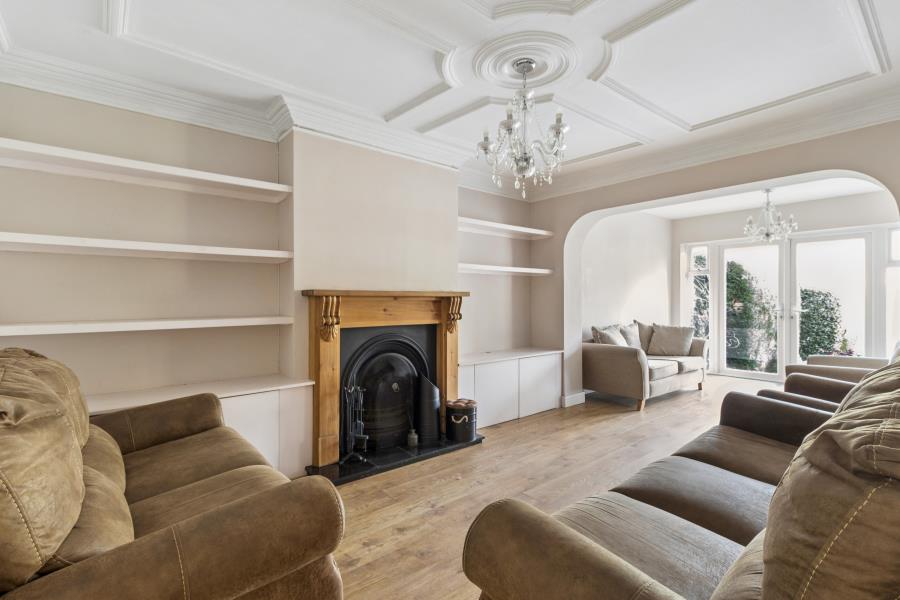 House Links Way in Three Rivers