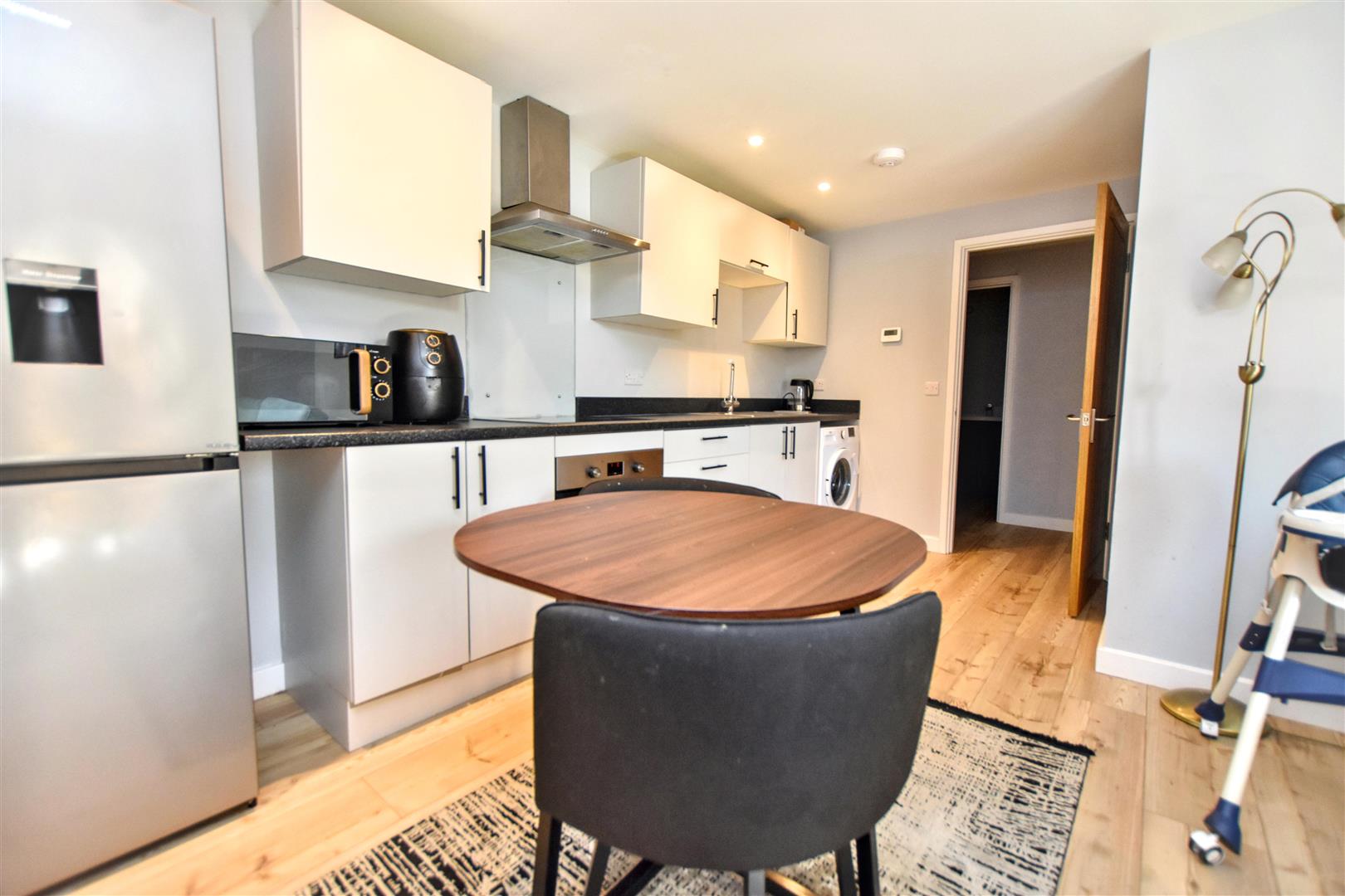 Flat Elm Grove in Eastbourne