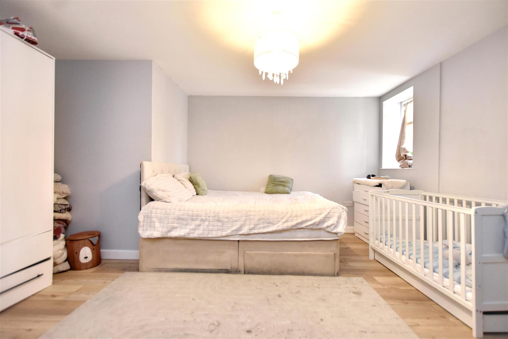Flat Elm Grove in Eastbourne