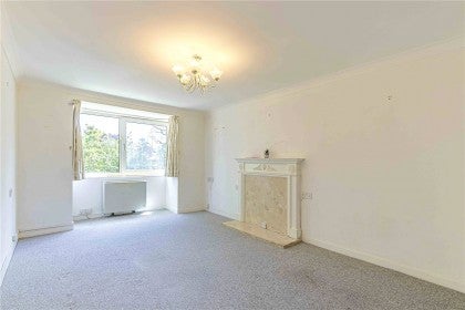 Flat Elstree Road in Hertsmere