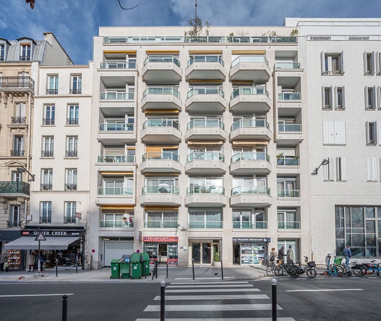 Flat Rue Jacques Hillairet in Paris