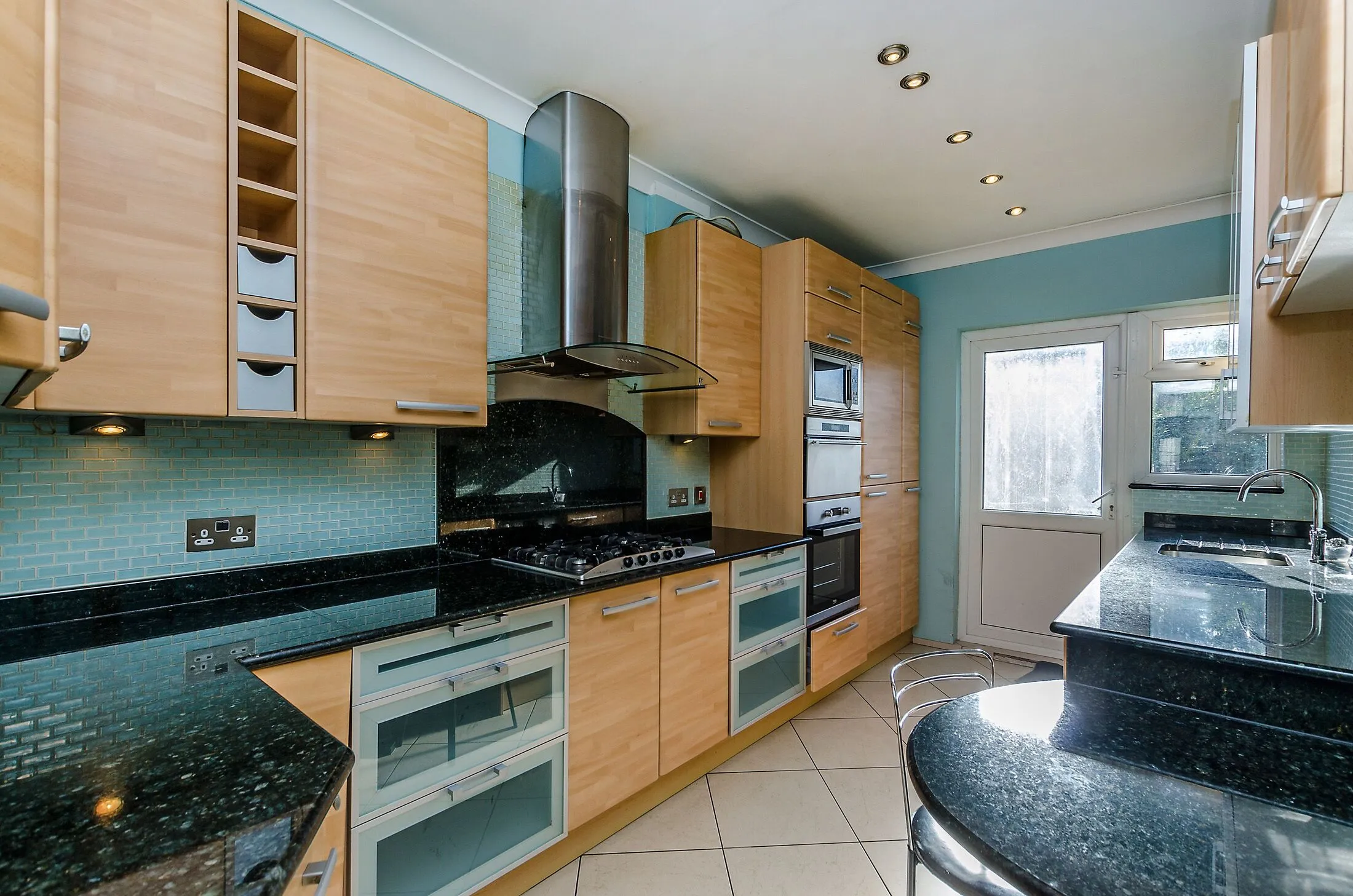 House Greenfield Way in Greater London