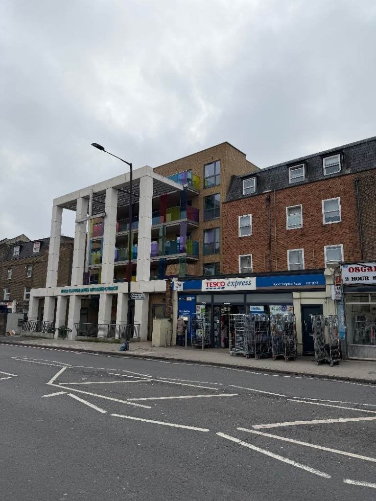 Flat Upper Clapton Road in Greater London