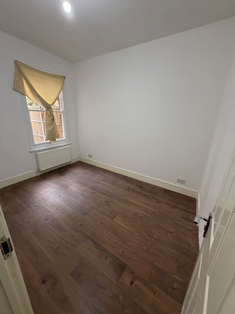 House James Lane in Greater London