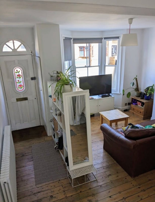 Room Netley Road in Greater London