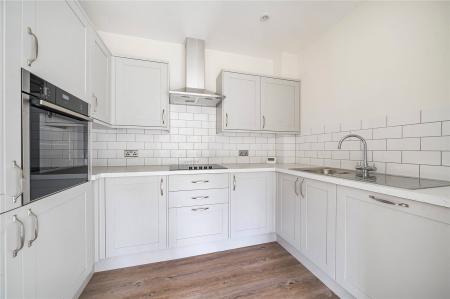 Flat Britwell Drive in Dacorum