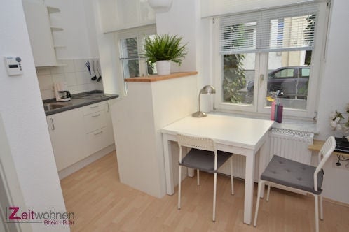 Zimmer Hansaring in Köln