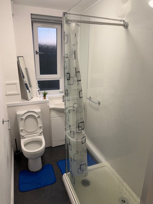 Room Memel Street in Glasgow