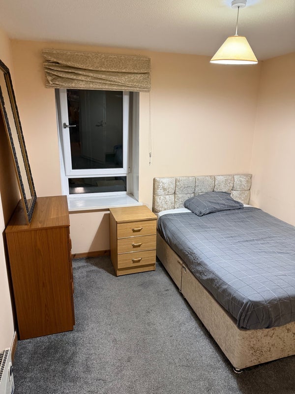 Room Memel Street in Glasgow