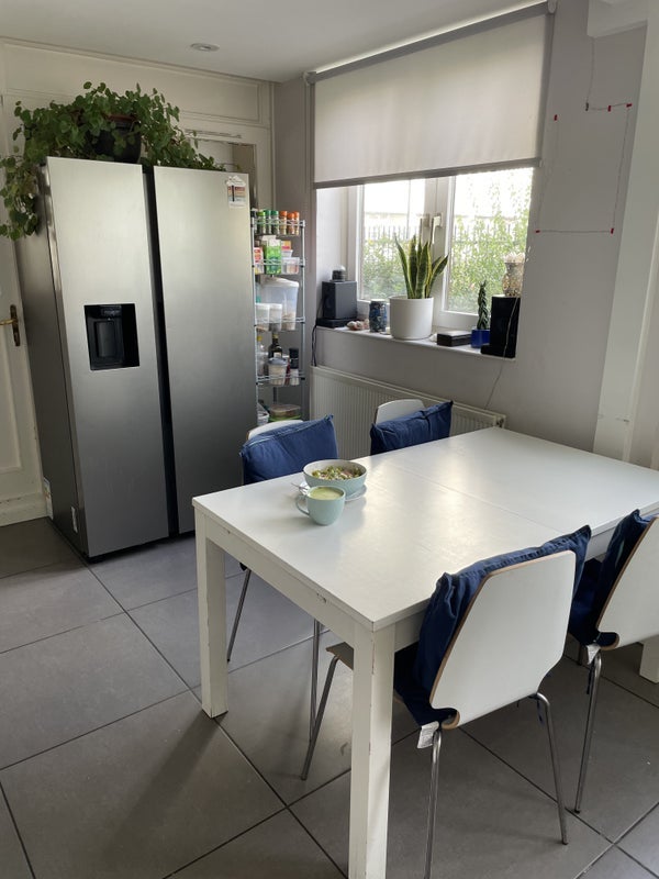 Room Hare Walk in Greater London