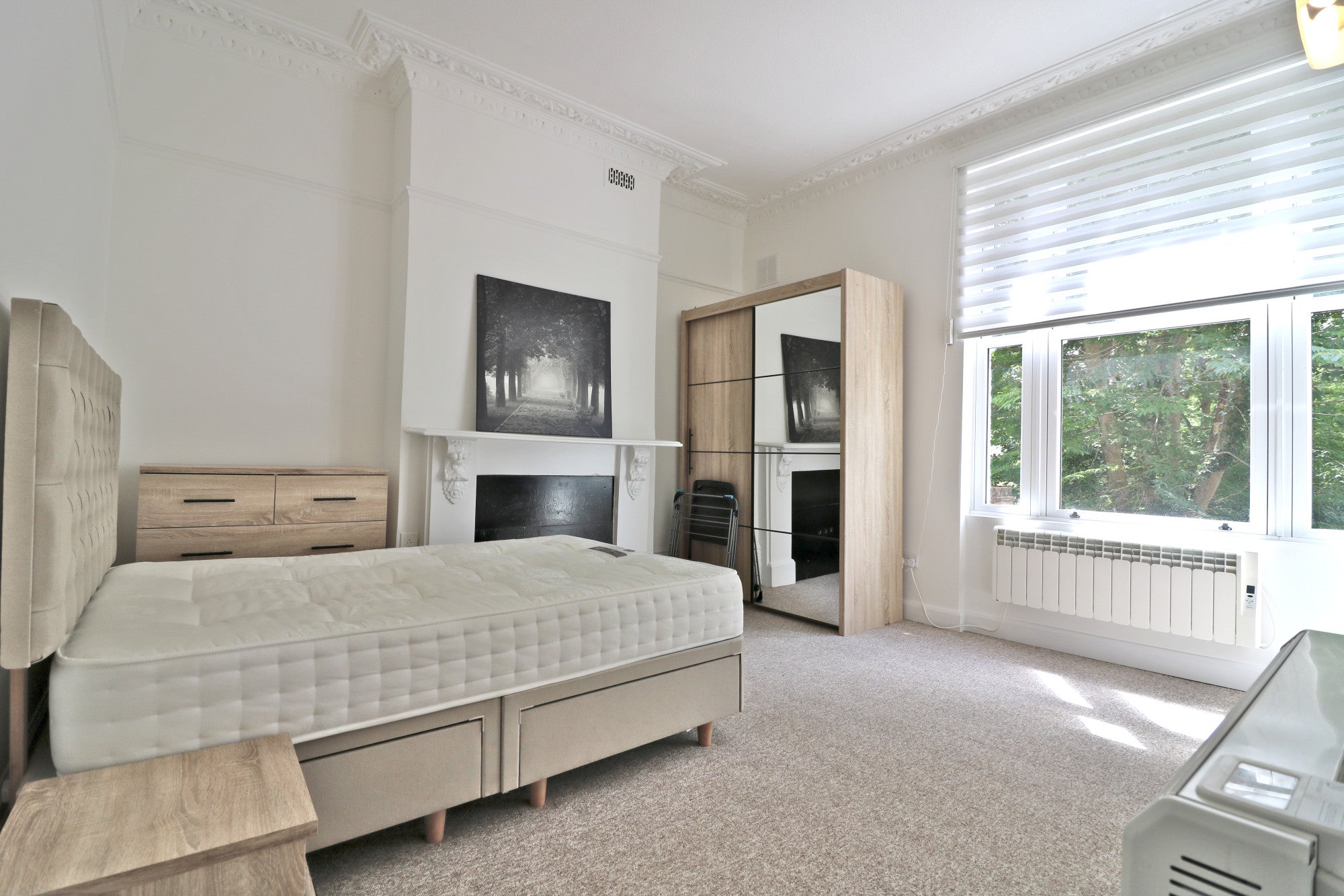 Flat The Broadway in Greater London