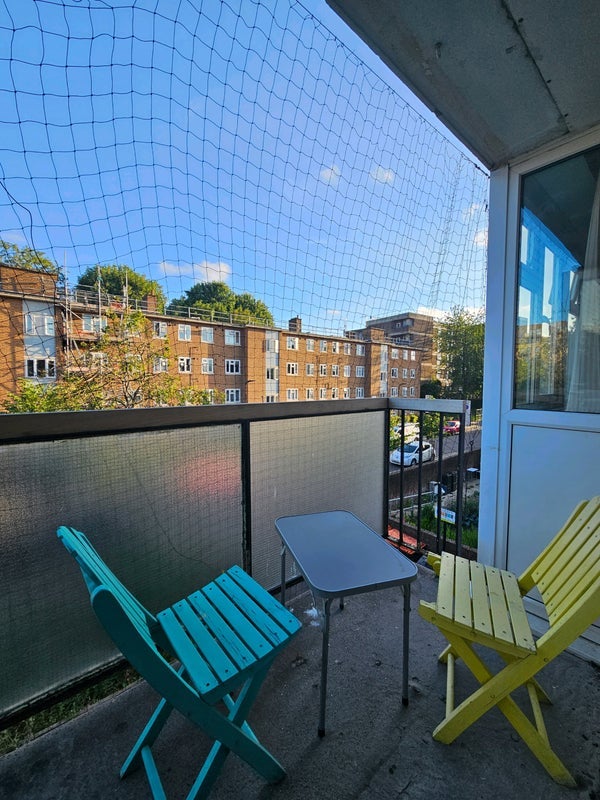 Flat Howard Road in Greater London