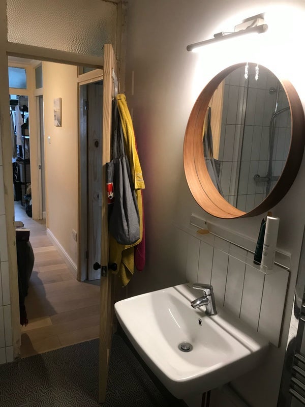 Room High Street in Greater London