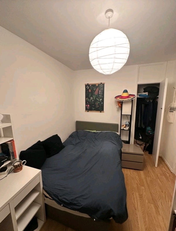 Flat Renforth Street in Greater London