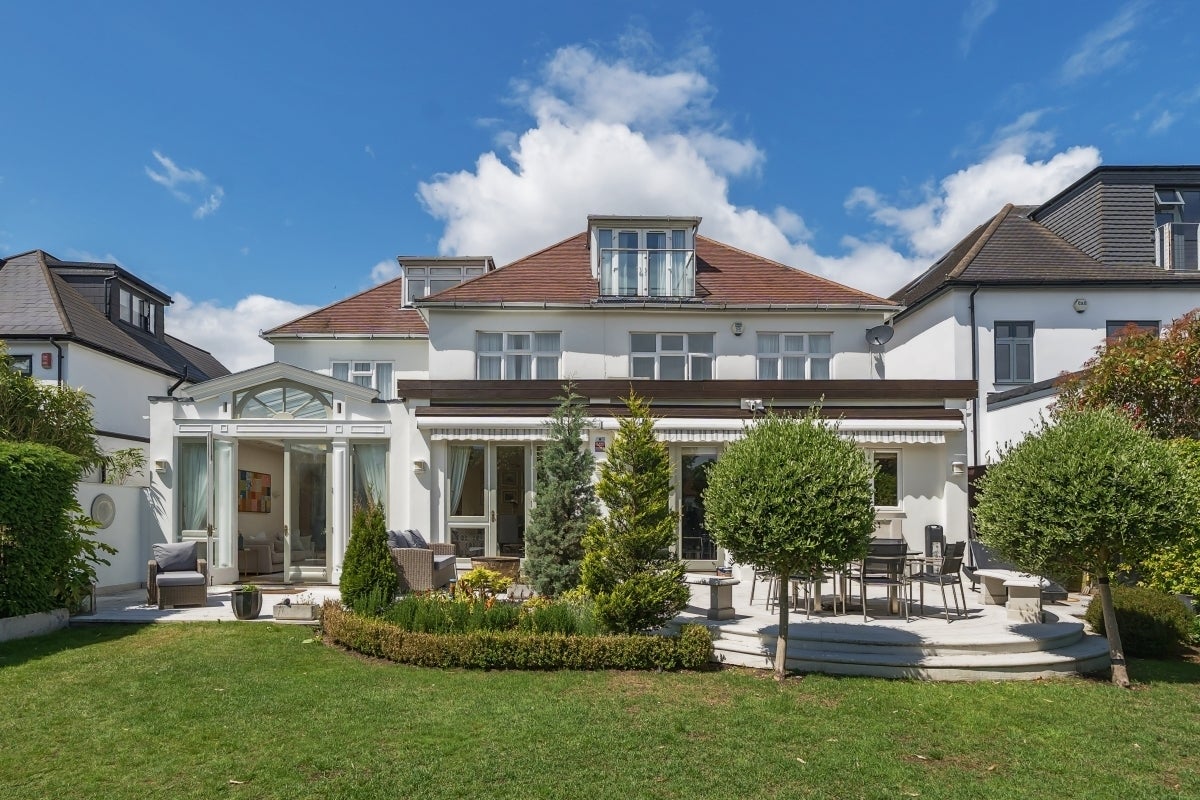 House Orchard Avenue in Greater London