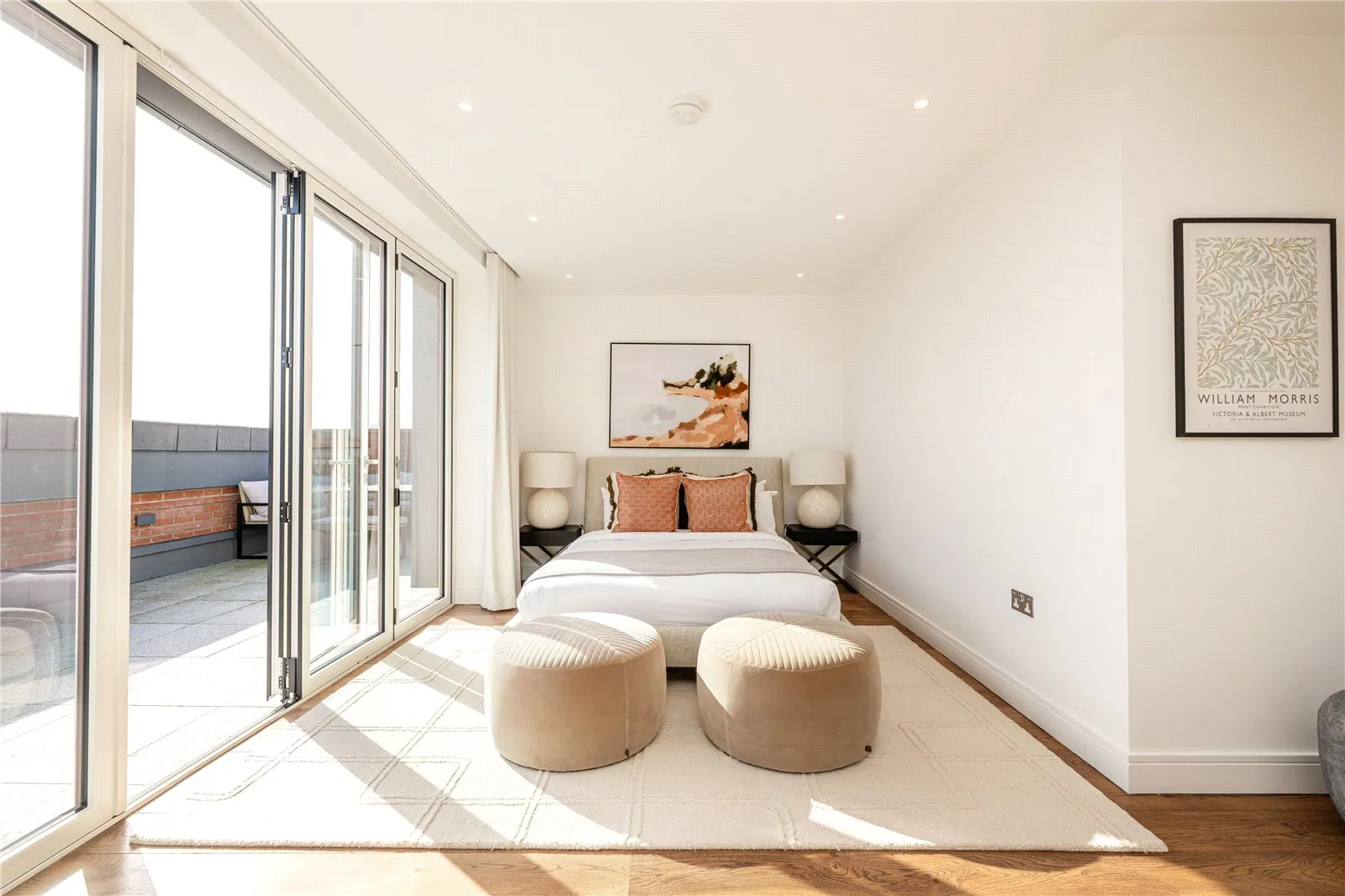 Flat Bayswater Road in Greater London