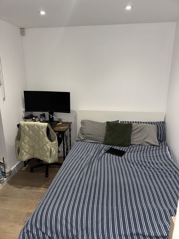 Room Pope Street in Greater London