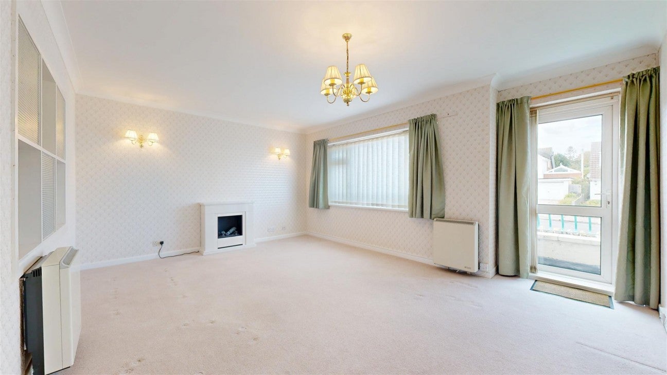 Flat Gannetts Park in Swanage