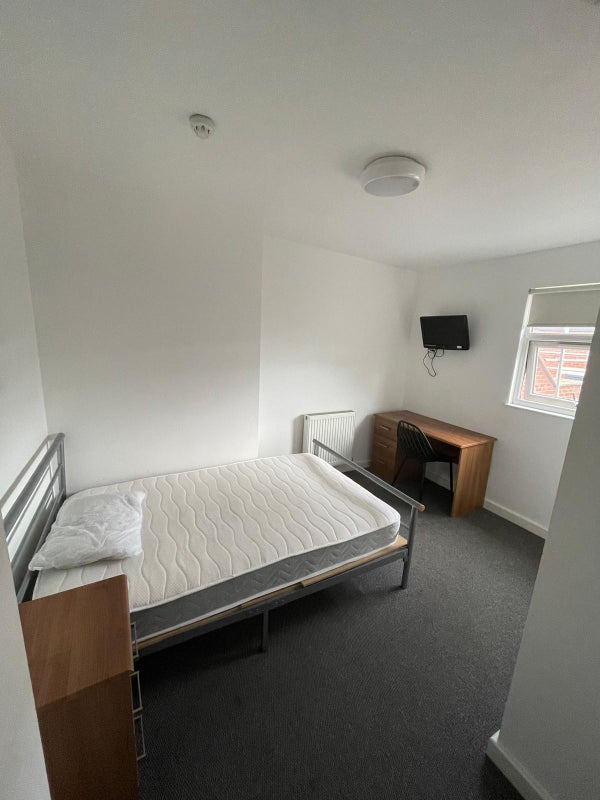 Room Mansfield Road in Nottingham