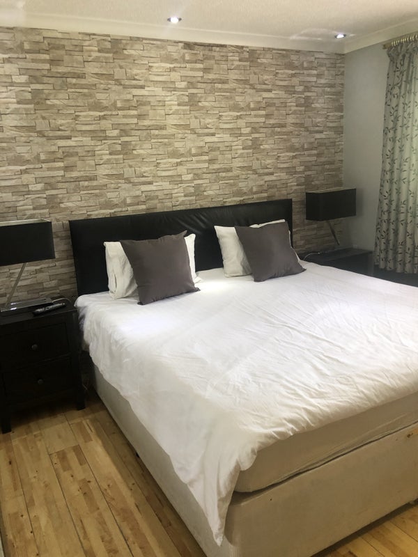 Room Pytchley Crescent in Greater London