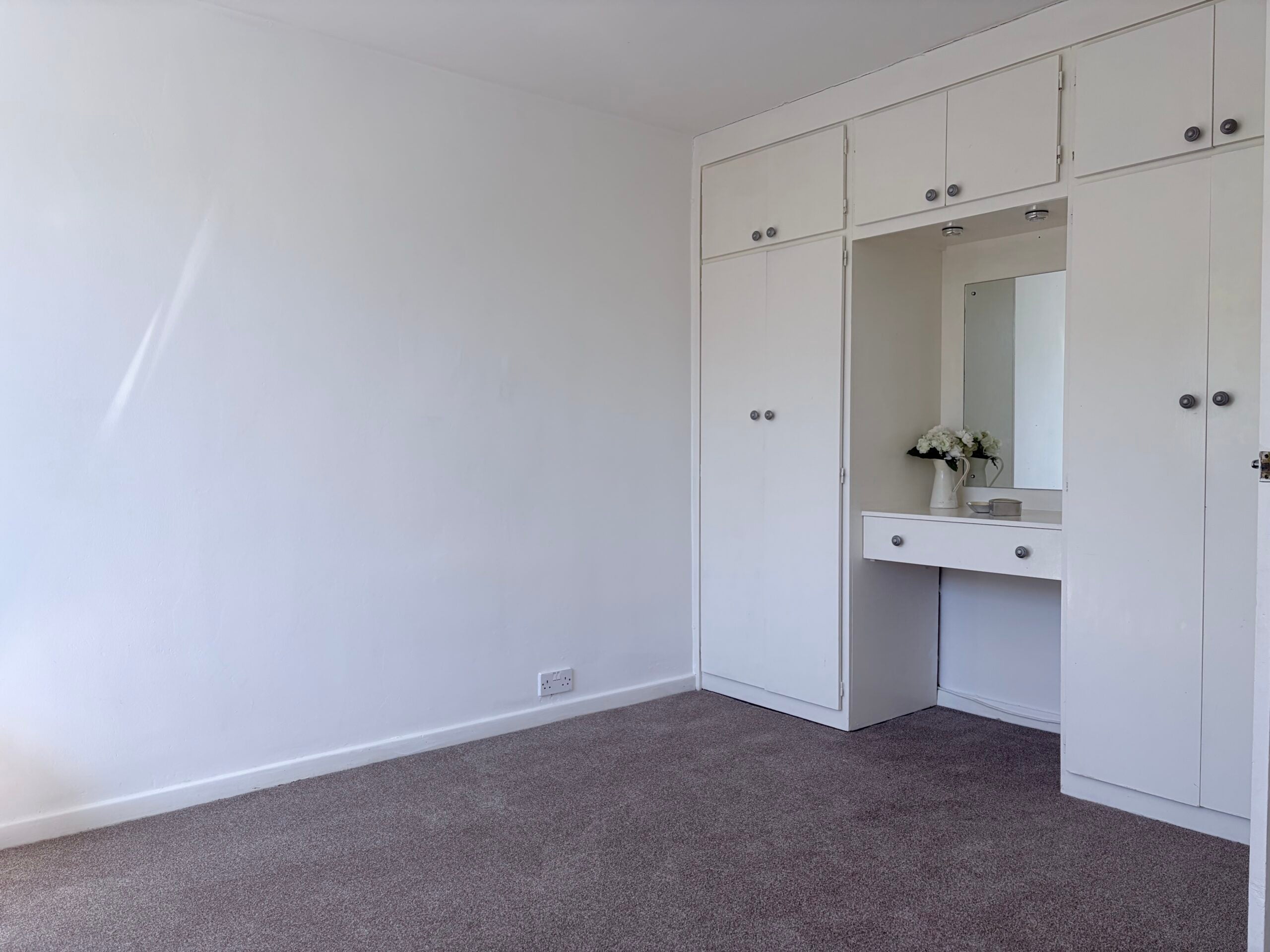 Flat Mayfield Court in Stratford-on-Avon