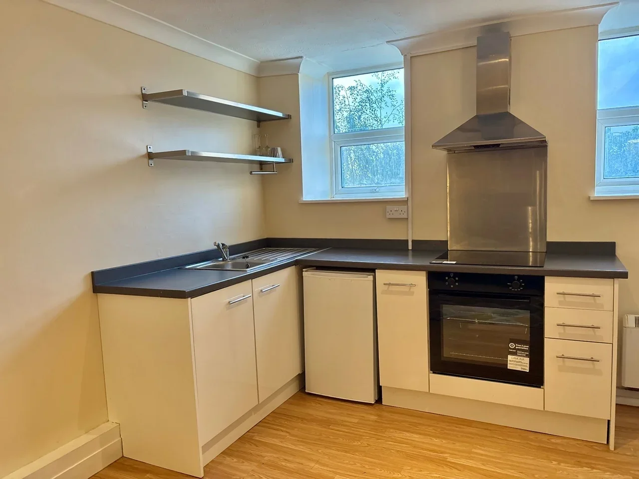Flat Sydenham Road in Greater London