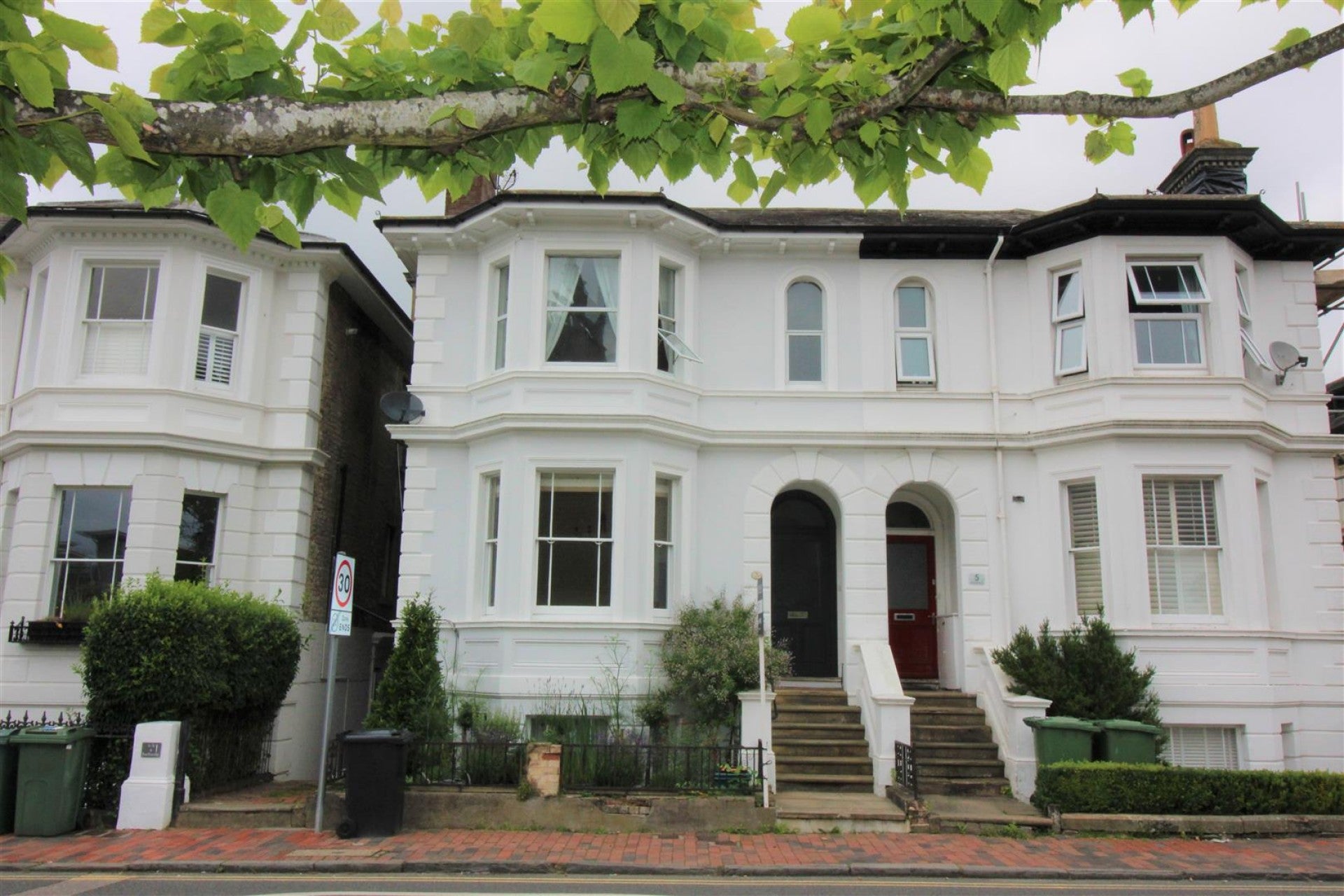 Flat Queens Road in Tunbridge Wells