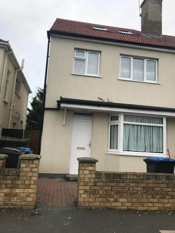 Flat Eton Avenue in London