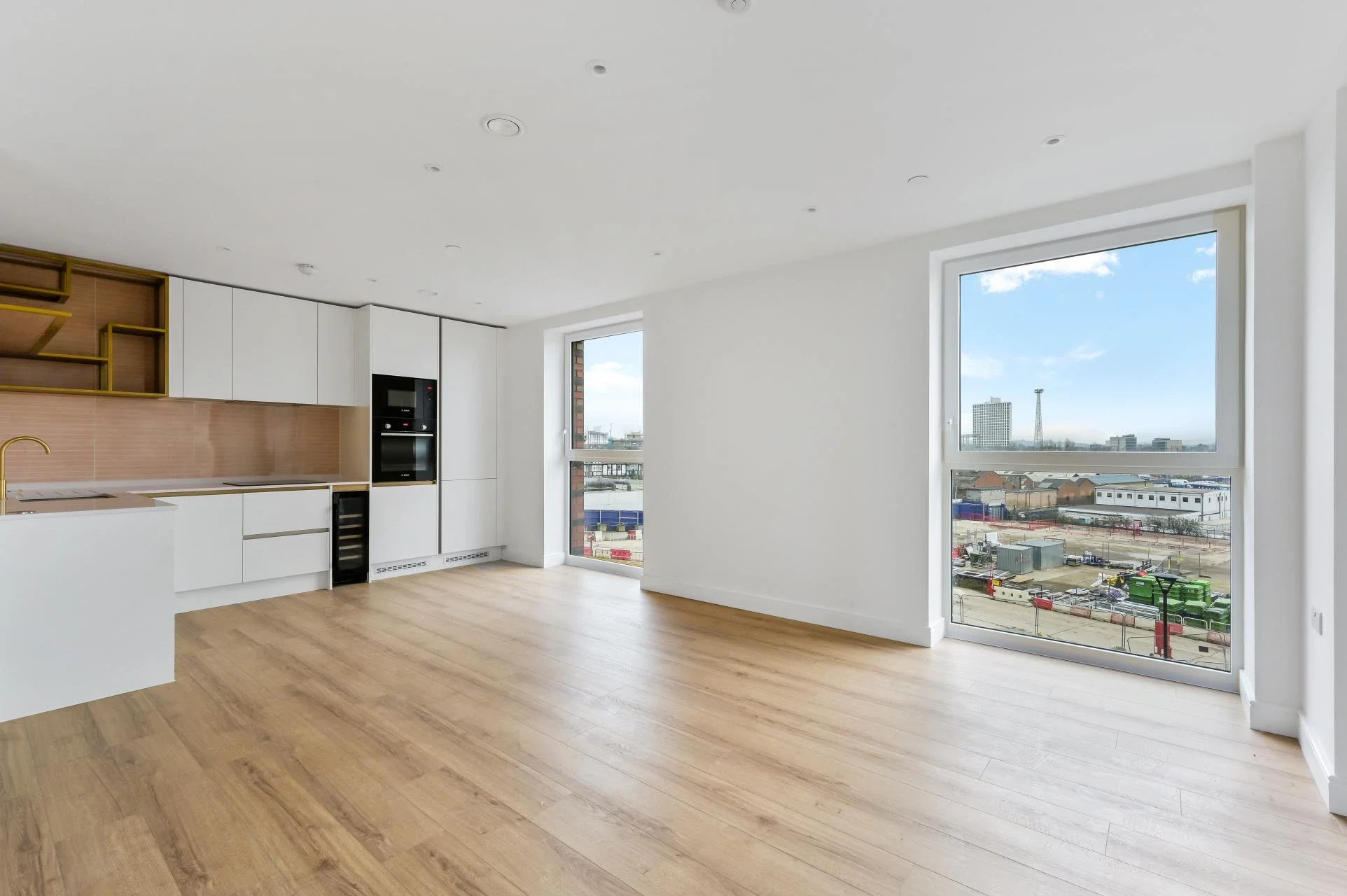 Flat Abbeydale Road in Greater London