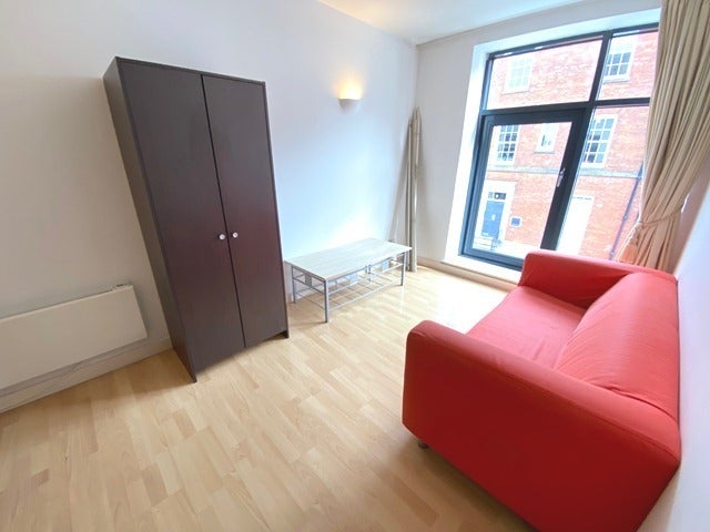 Flat York Place in Leeds