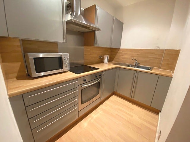 Flat York Place in Leeds