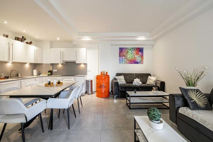 Flat Rue Velasquez in Cannes