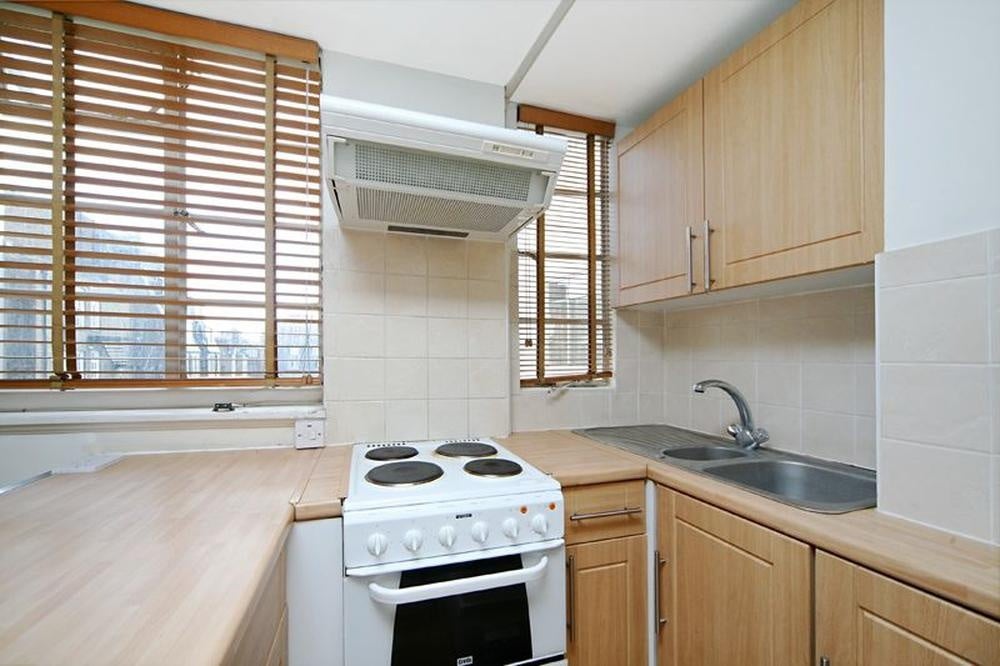 Flat Sloane Avenue in Greater London