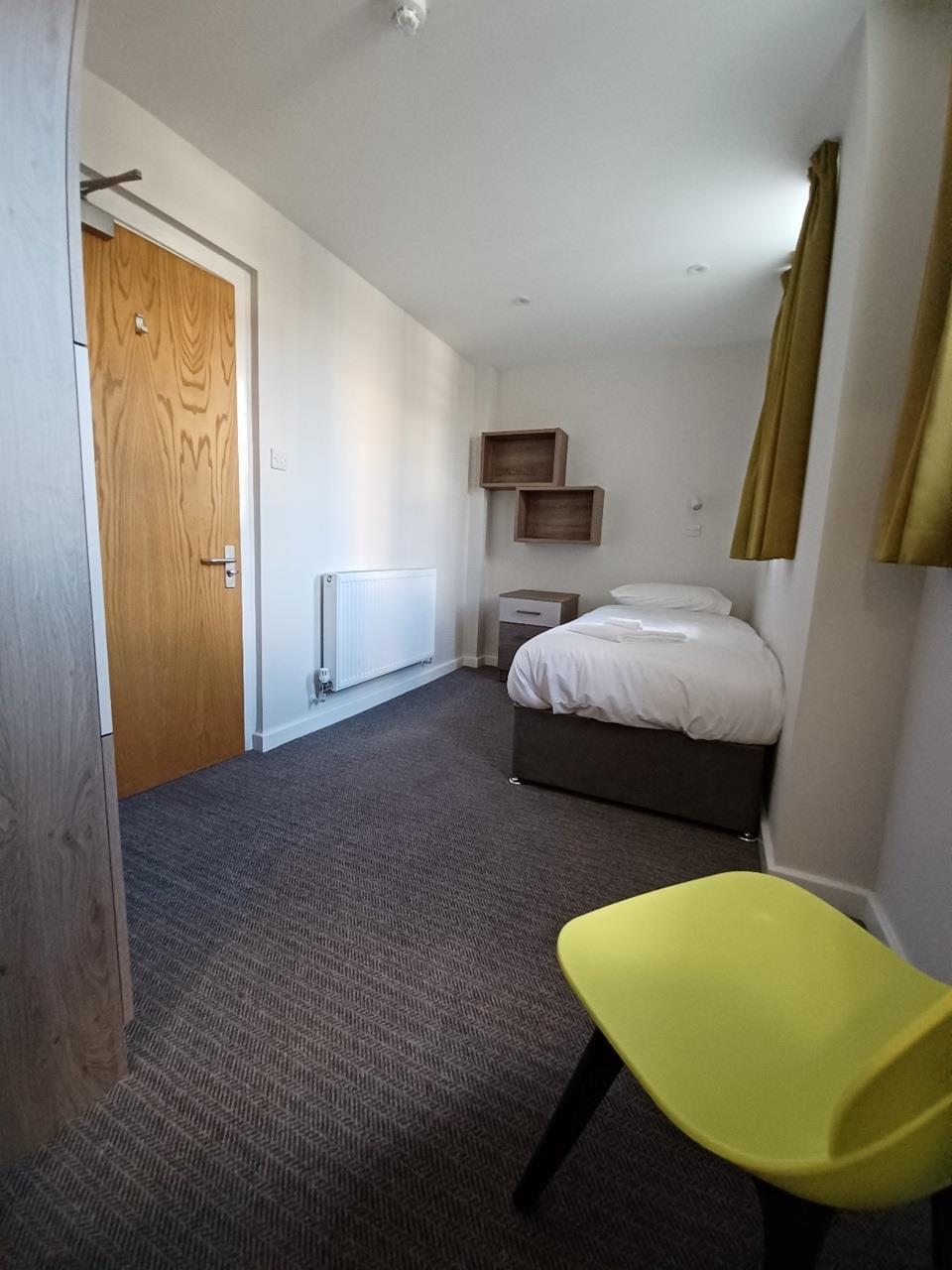 Room Foley Street in City of Westminster