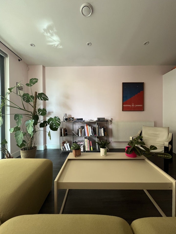 Flat Essex Wharf in Greater London