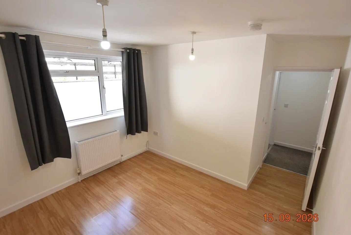 Flat Crescent Road in Luton