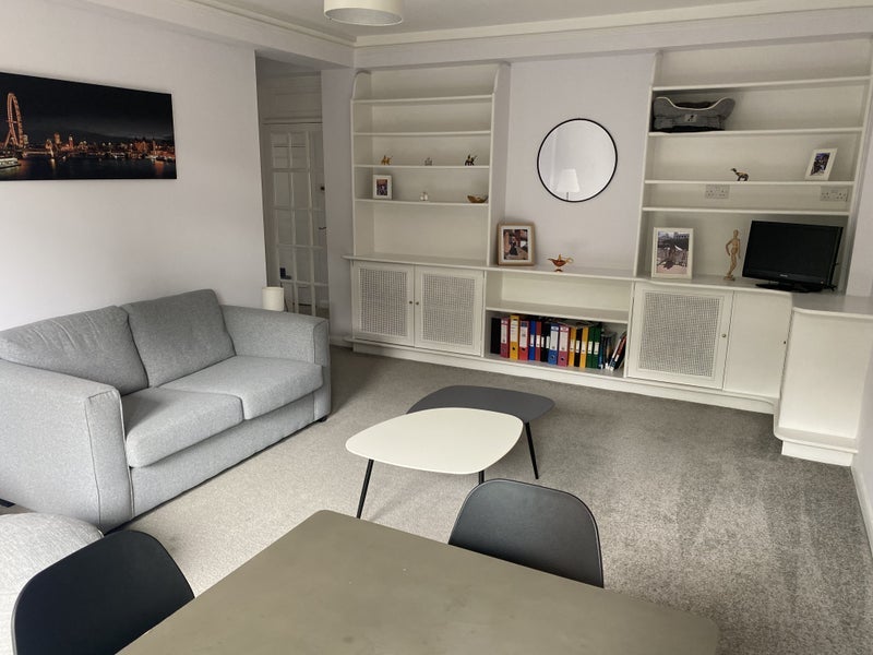 Room Southampton Row in Greater London