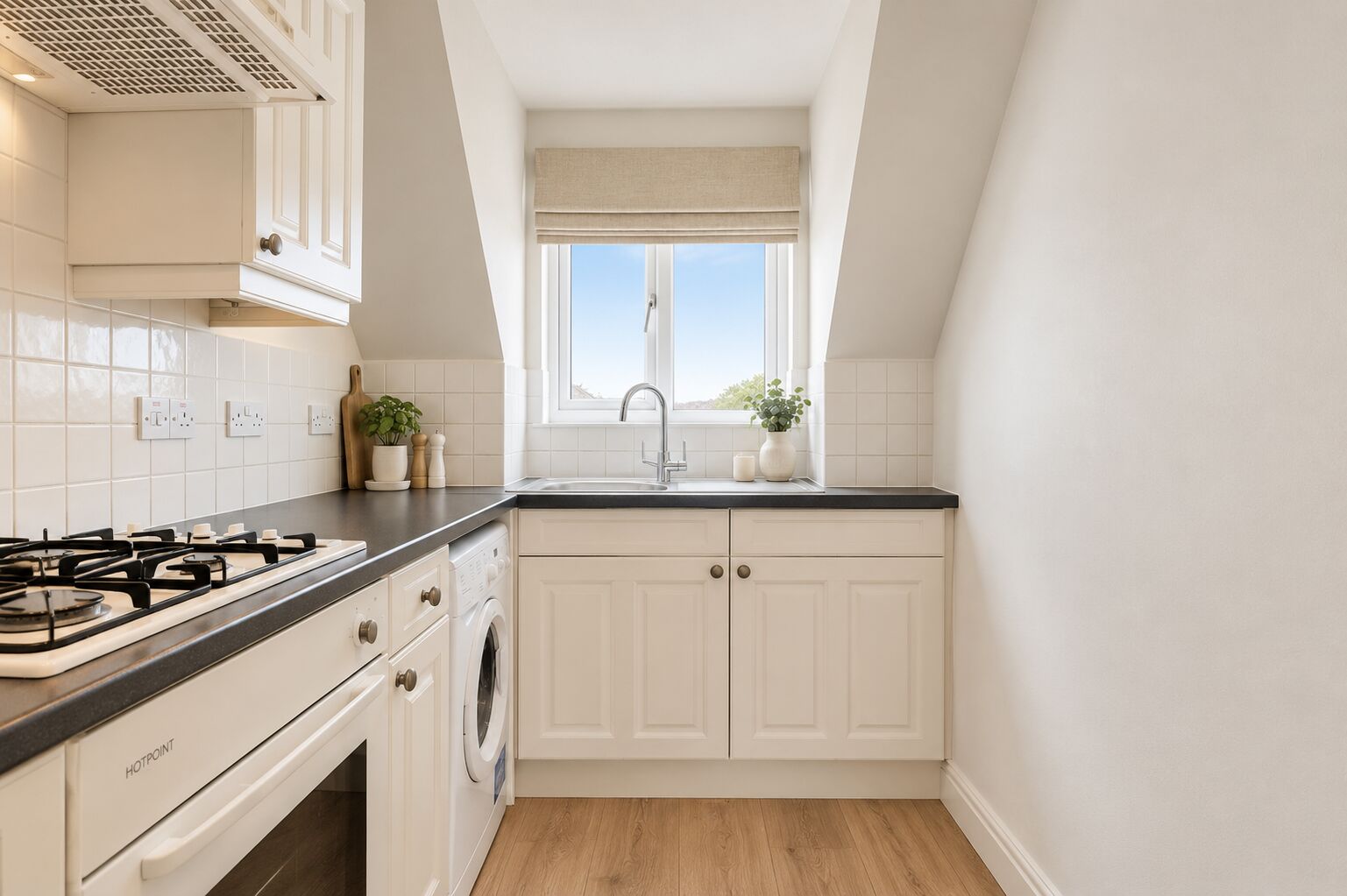 Flat Sir Cyril Black Way in Greater London