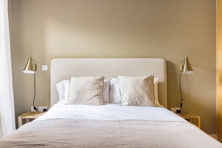 Flat Lancaster Road in Greater London