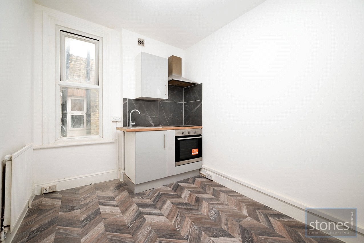 Flat Glenloch Road in Greater London