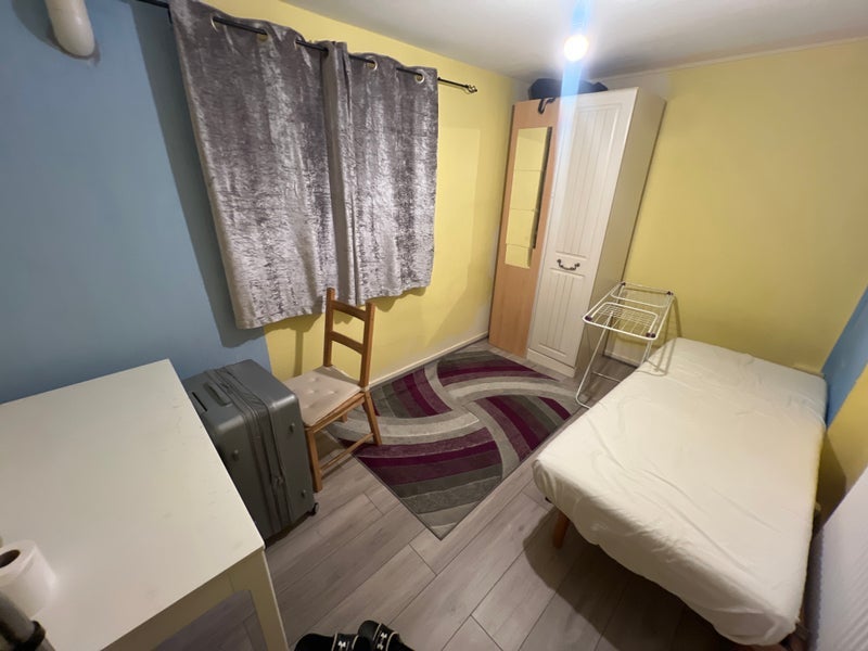 Room Badsey Road in Sandwell