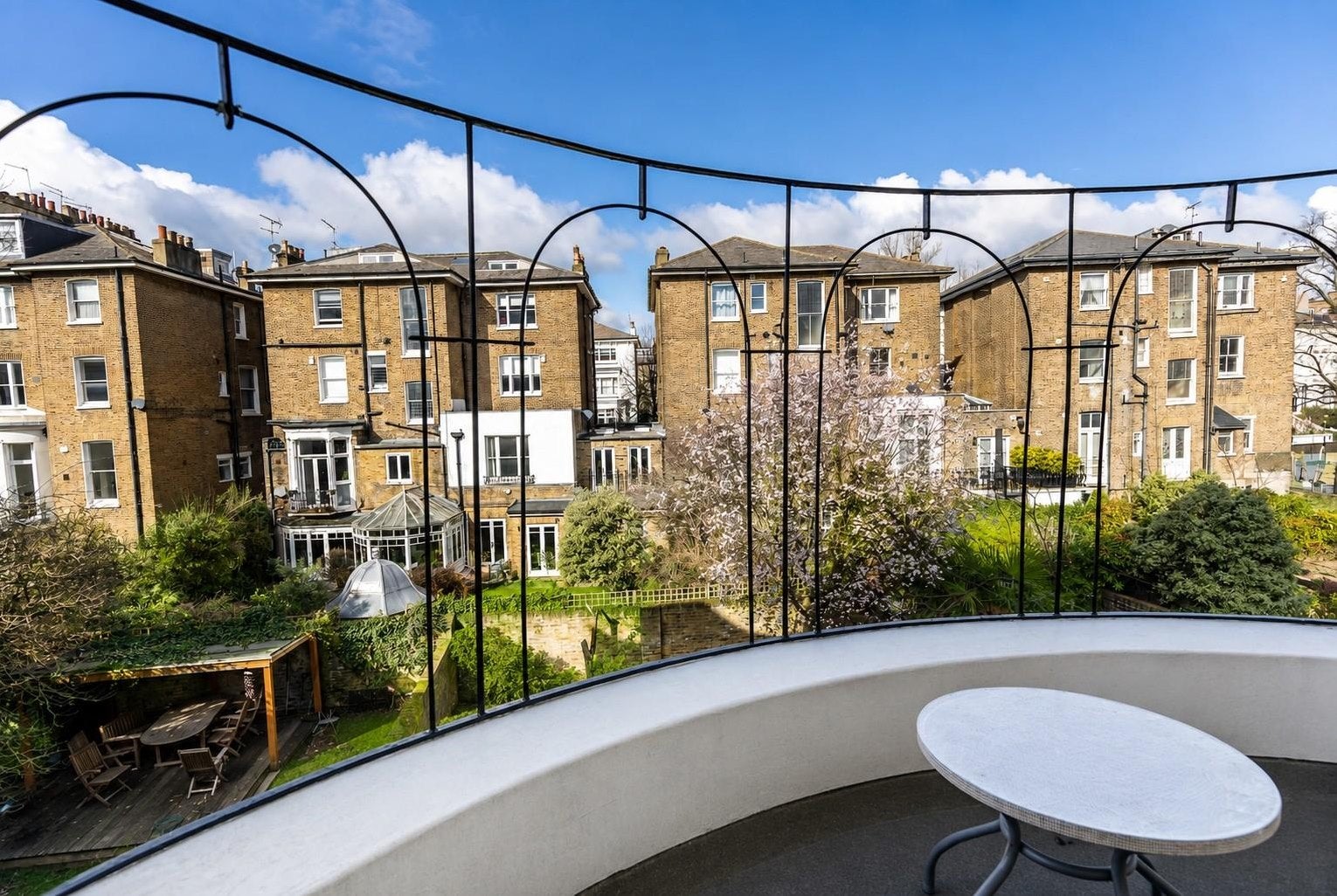 Flat Buckland Crescent in Greater London