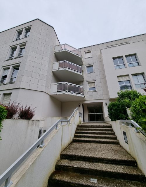 Appartement Rue Pierre Clostermann à Le Chesnay-Rocquencourt