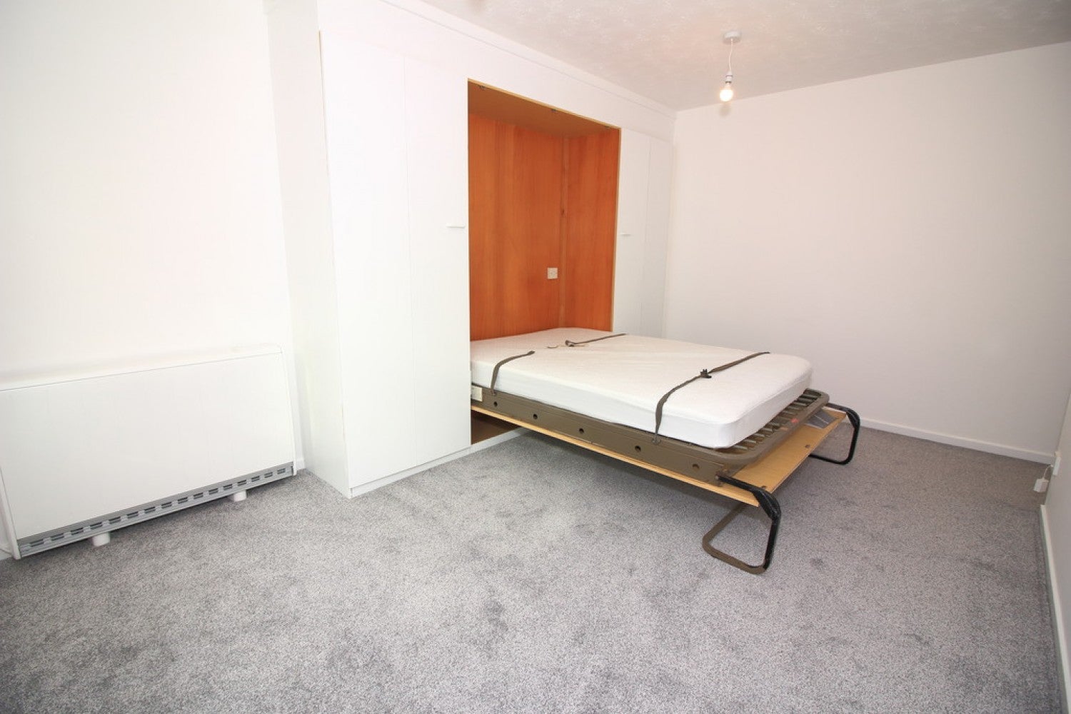 Flat Bankhill Drive in New Forest