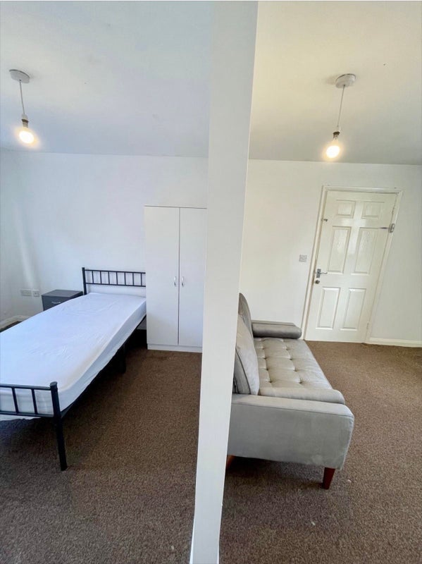 Room Heathlands in West Suffolk