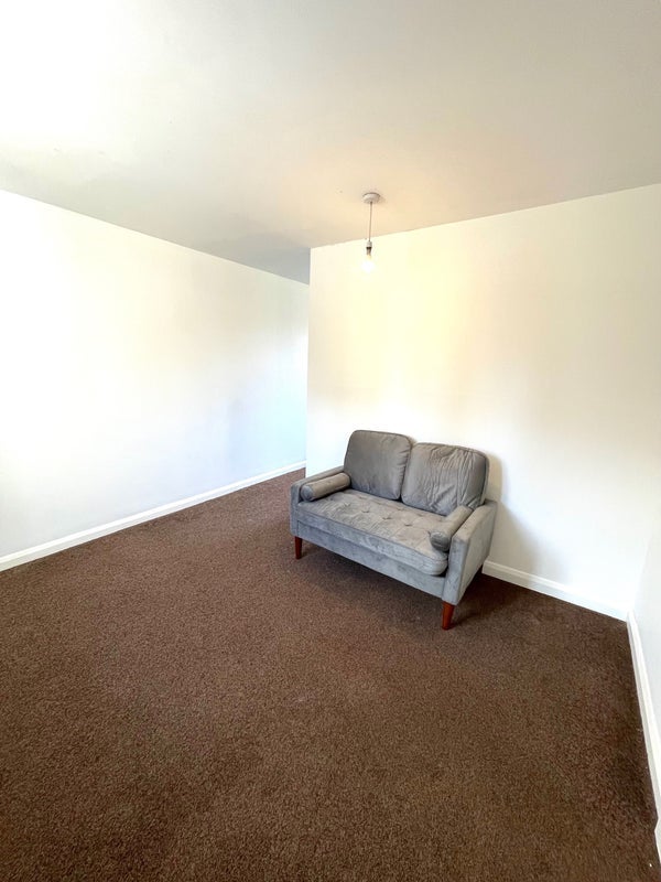Room Heathlands in West Suffolk