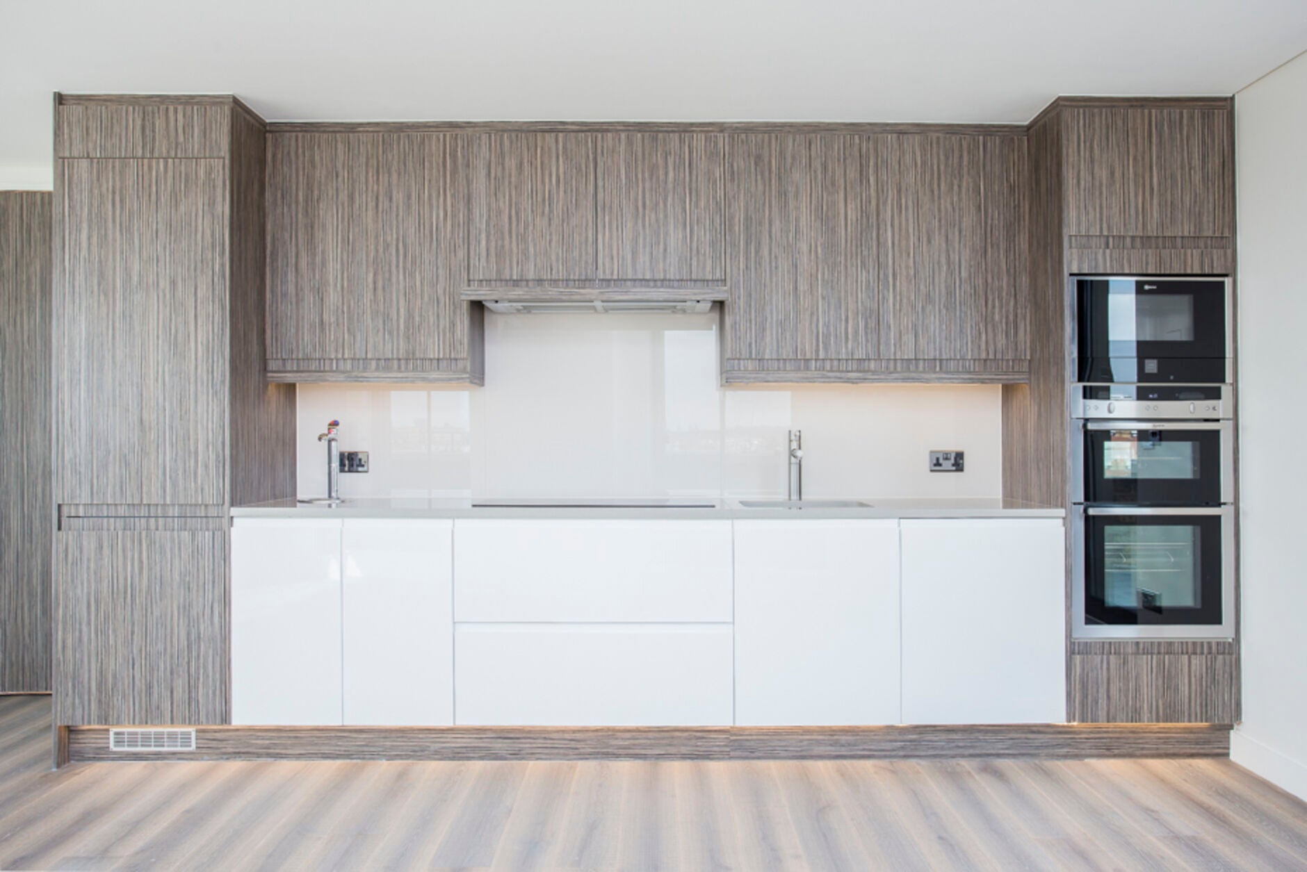 Flat Paddenswick Road in Greater London