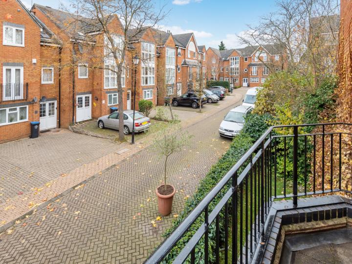House Honeyman Close in Greater London